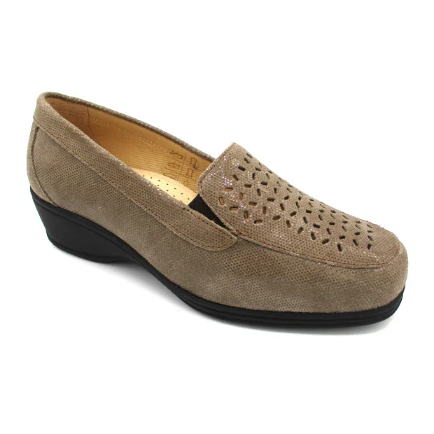 
Hand stitched with removable insole and pu sole Leather Woman Loafers 