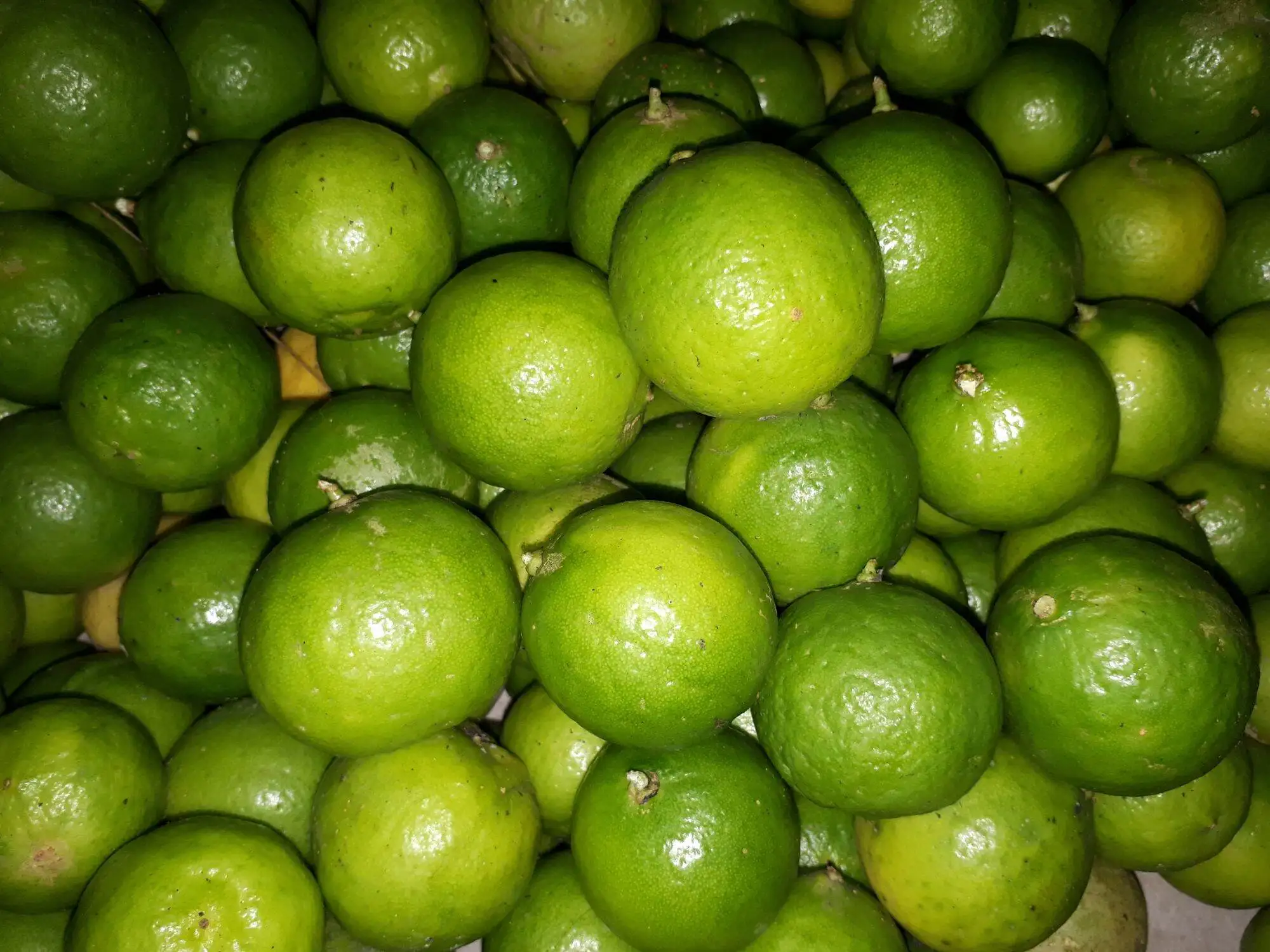 Лайм 100% зрелый натуральный вкус 5 см размер зеленая кожа хорошее качество