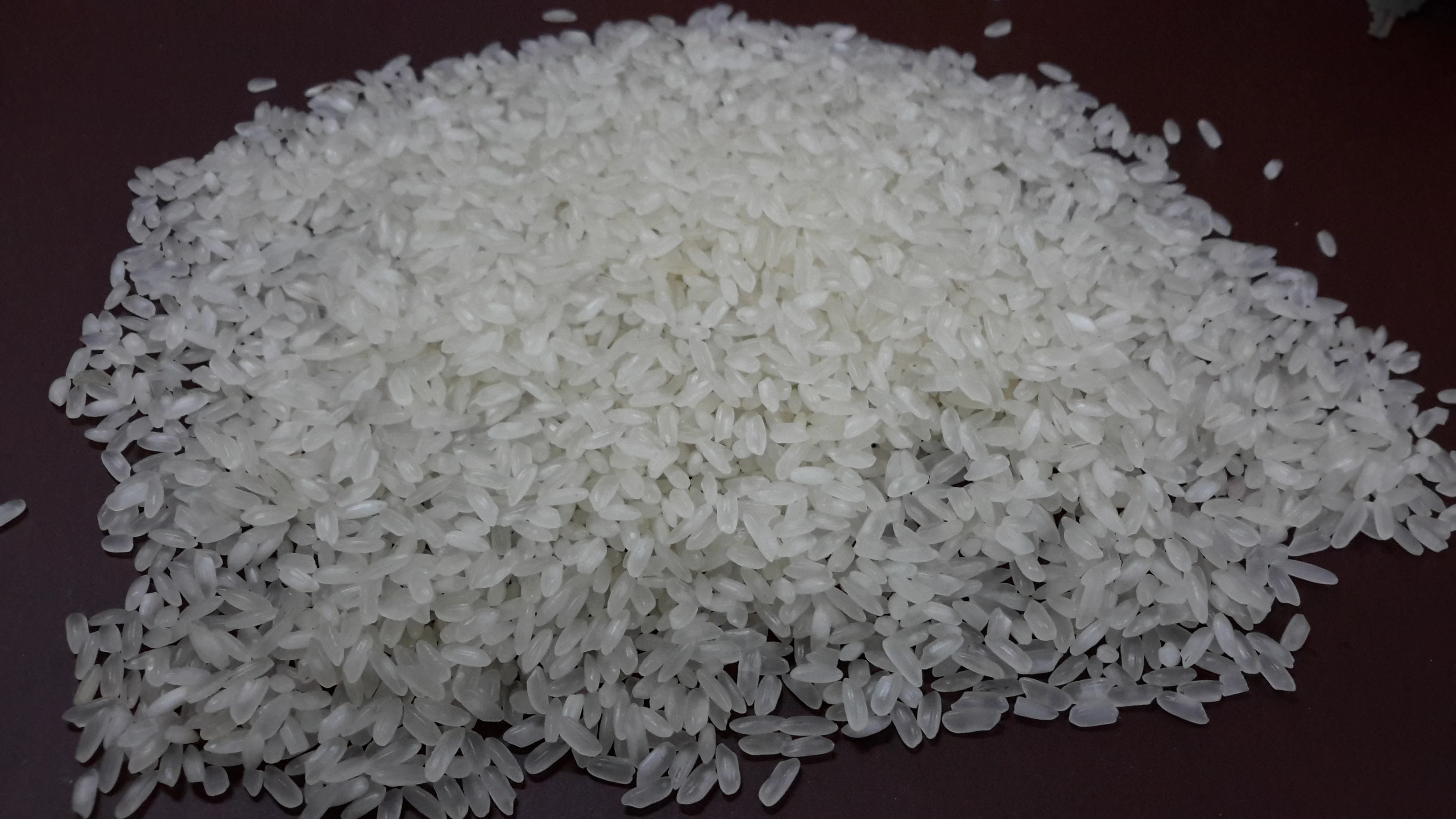 Египетский рис среднего и короткого зерна 100% Очистка по самой низкой цене