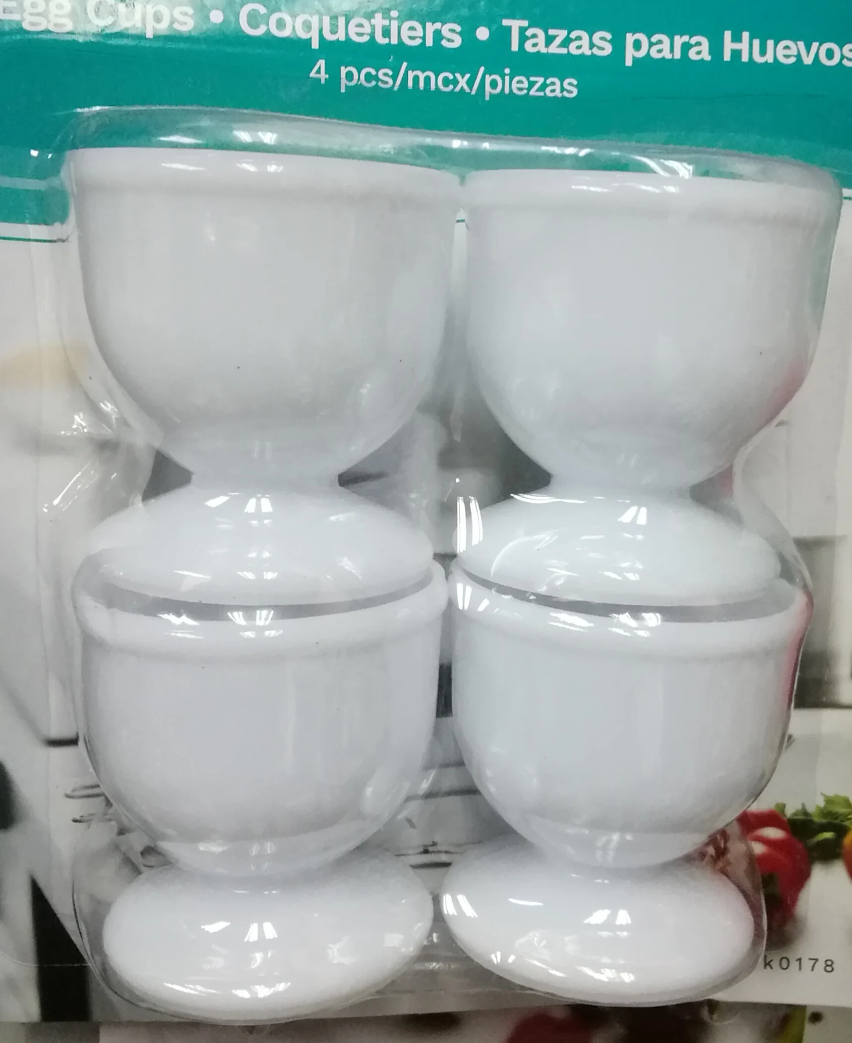Inexpensive Plastic egg cups set of 4 breakfast egg holder kitchen tools easy clean poacher coquetiers Tazas para fast food