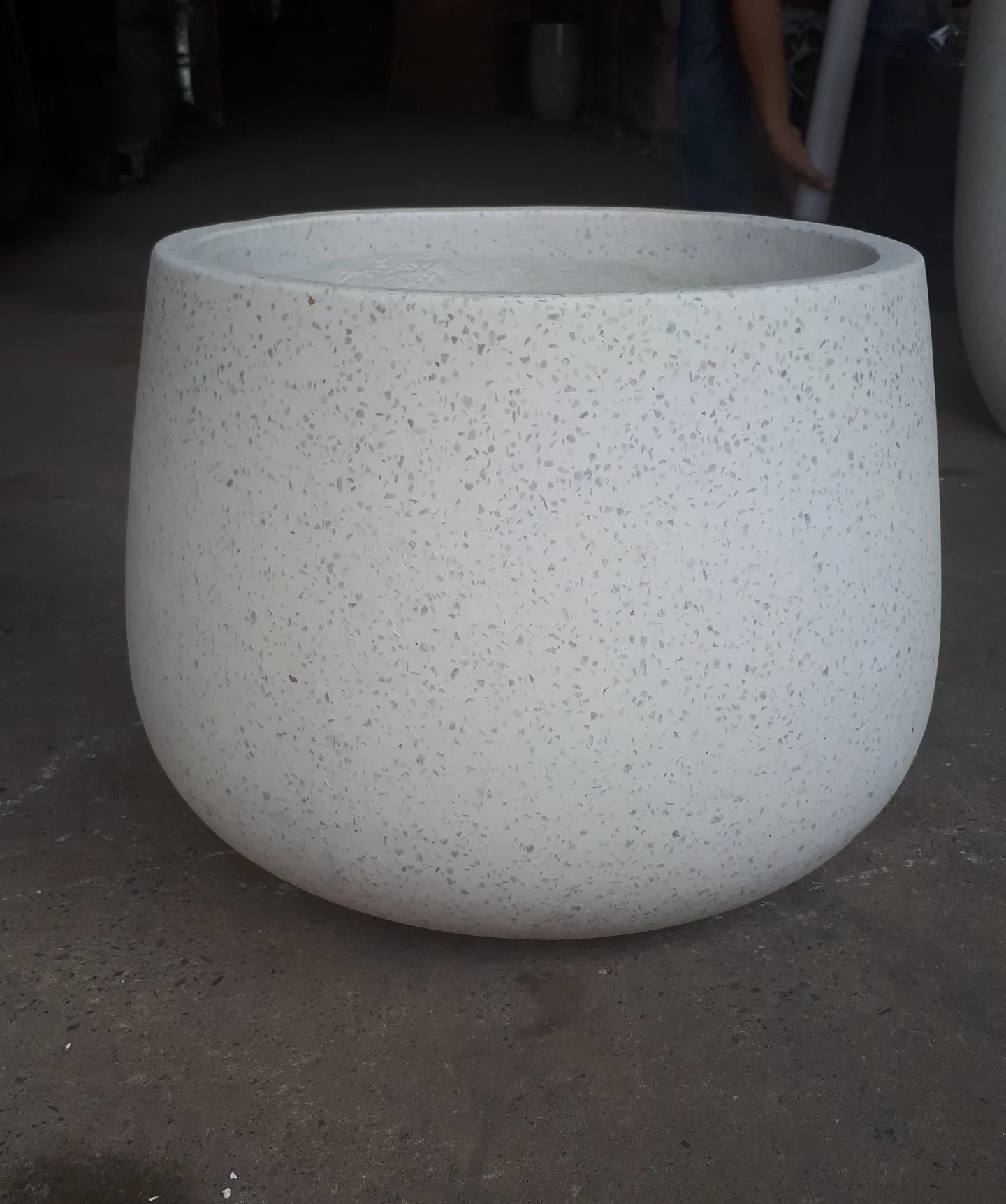 Бестселлер легкие бетонные горшки для помещений и улицы каменные цветочные кастрюли Садовые принадлежности декоративные