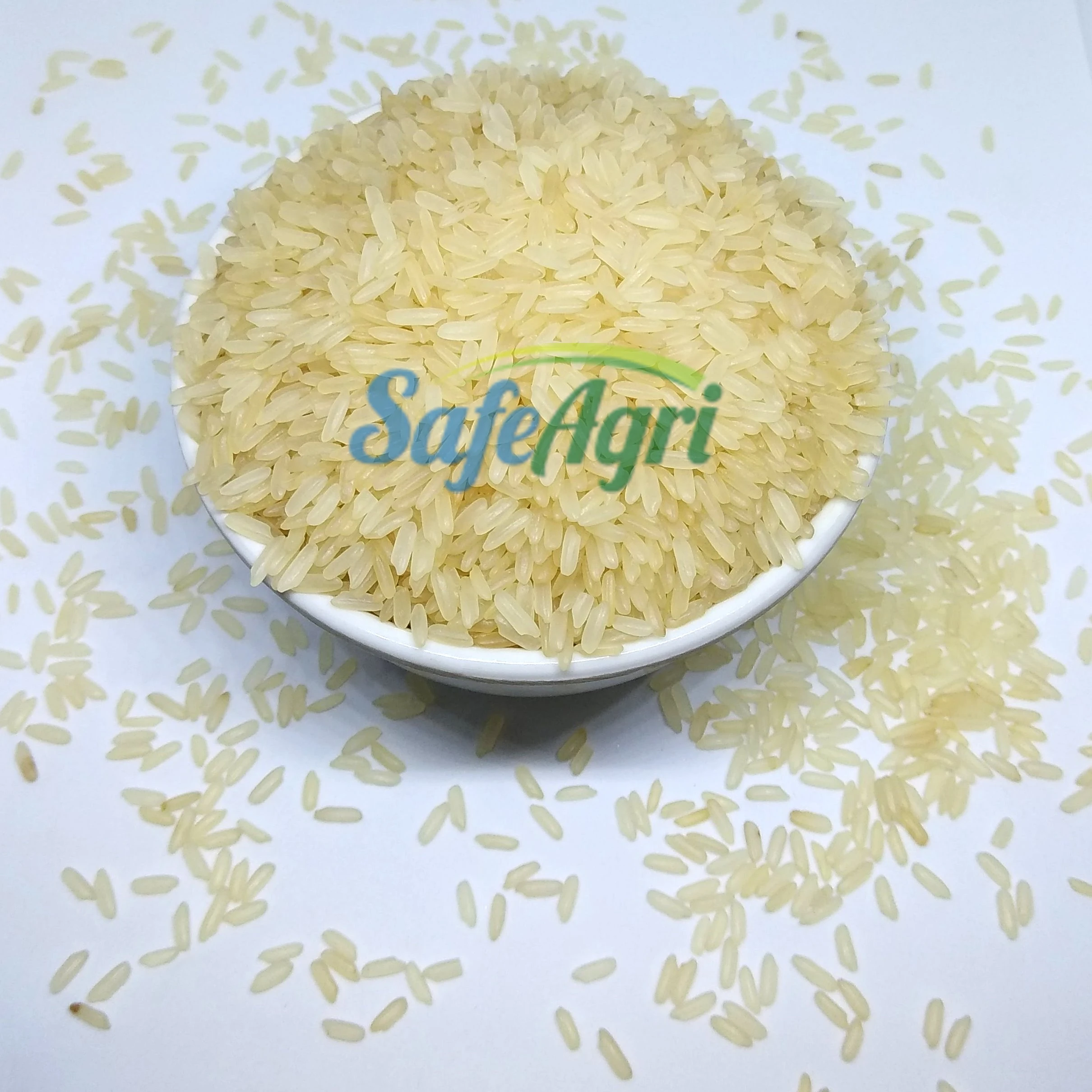 Пропаренный рис длиннозерный рис премиум качества длиннозерный пропаренный рис 5% сломанный Ir-64 проверенный поставщик 1 смесь сливочного объявления