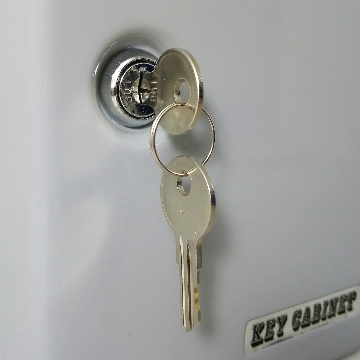 Small Metal key box with 20 key tags