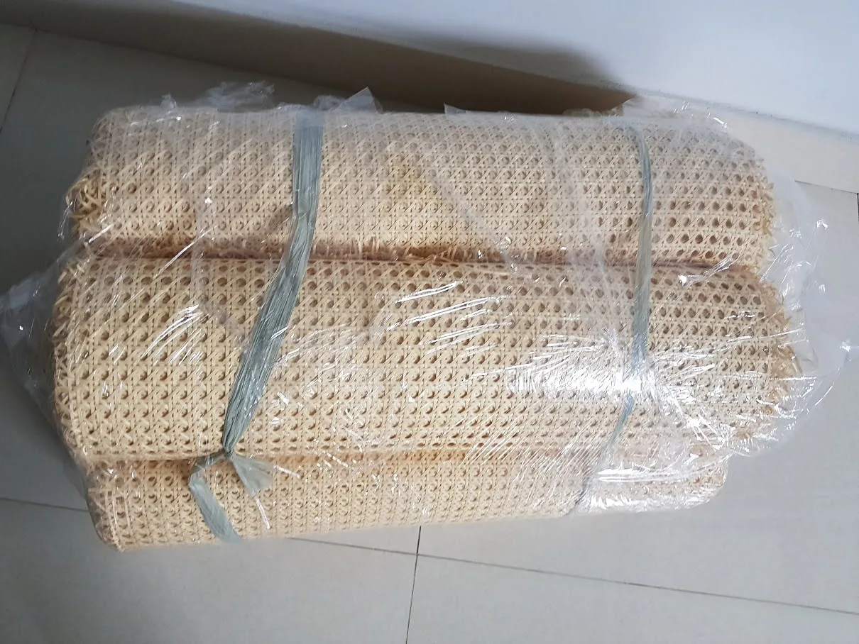 Mesh Rattan Cane Rattan Factory Price Fast Delivery Natural Rattan Cane Webbing Roll