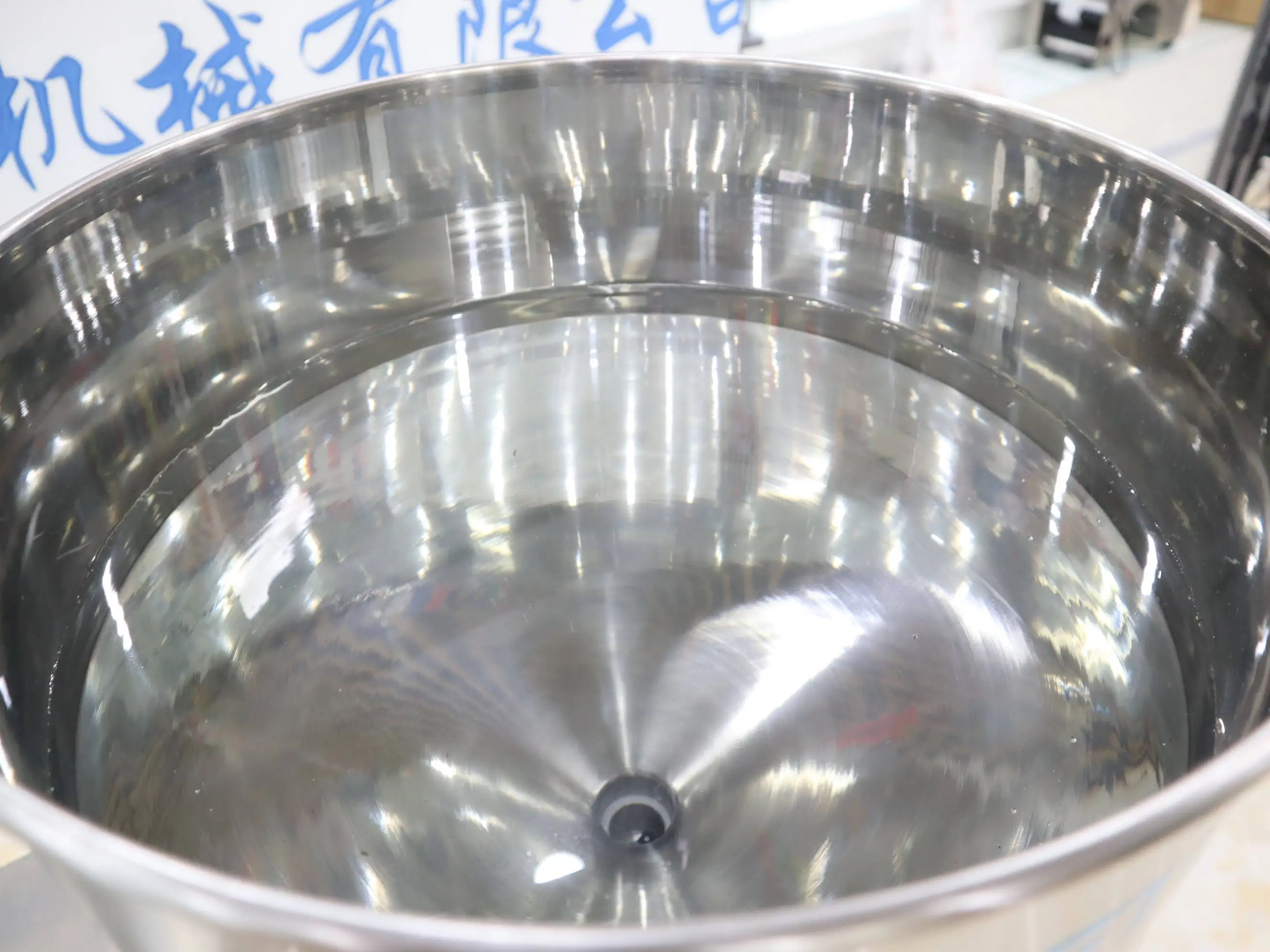 YETO-200ml 500ml 1kg 5kg  Food Grade Bottle Bucket Filling Machine With Feeding Pump Mayonnaise Chocolate Cosmetic Cream Filler