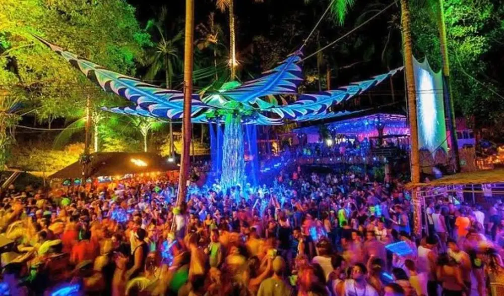 
Thailand Tour Traveller Packages Services Chiangmai Bangkok Phuket Pattaya Koh Phagan Fullmoon party Hotel VIP & Bagpaker Group 