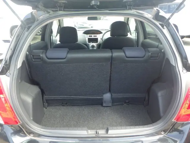 Japanese Used Car  Toyota Vitz/Yaris 2010 RHD