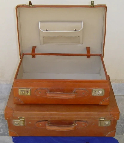 Suitcase Luggage Bag | Retro Vintage Model | 100% Cow Leather | Tan color | Gym Fitness Training Decoration