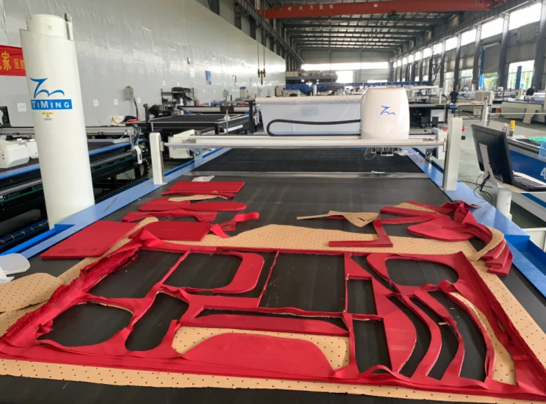 Waterproof fabric multi layers cnc cutting machine