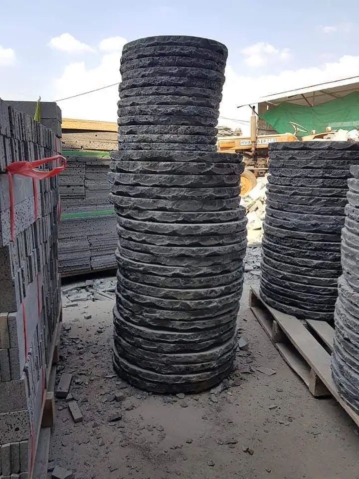 Vietnam Paving Basalt Decoring Garden Basalt Stone Black Outdoor Crossing Stone