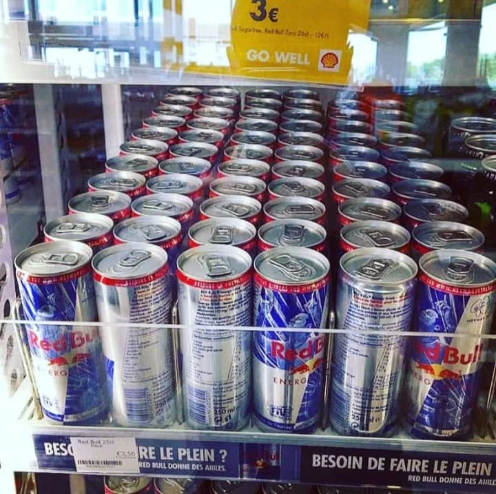 Купить оптом Red Bull / Redbull Classic 250 мл 500 оптовая цена (свежий запас) напитков желтое