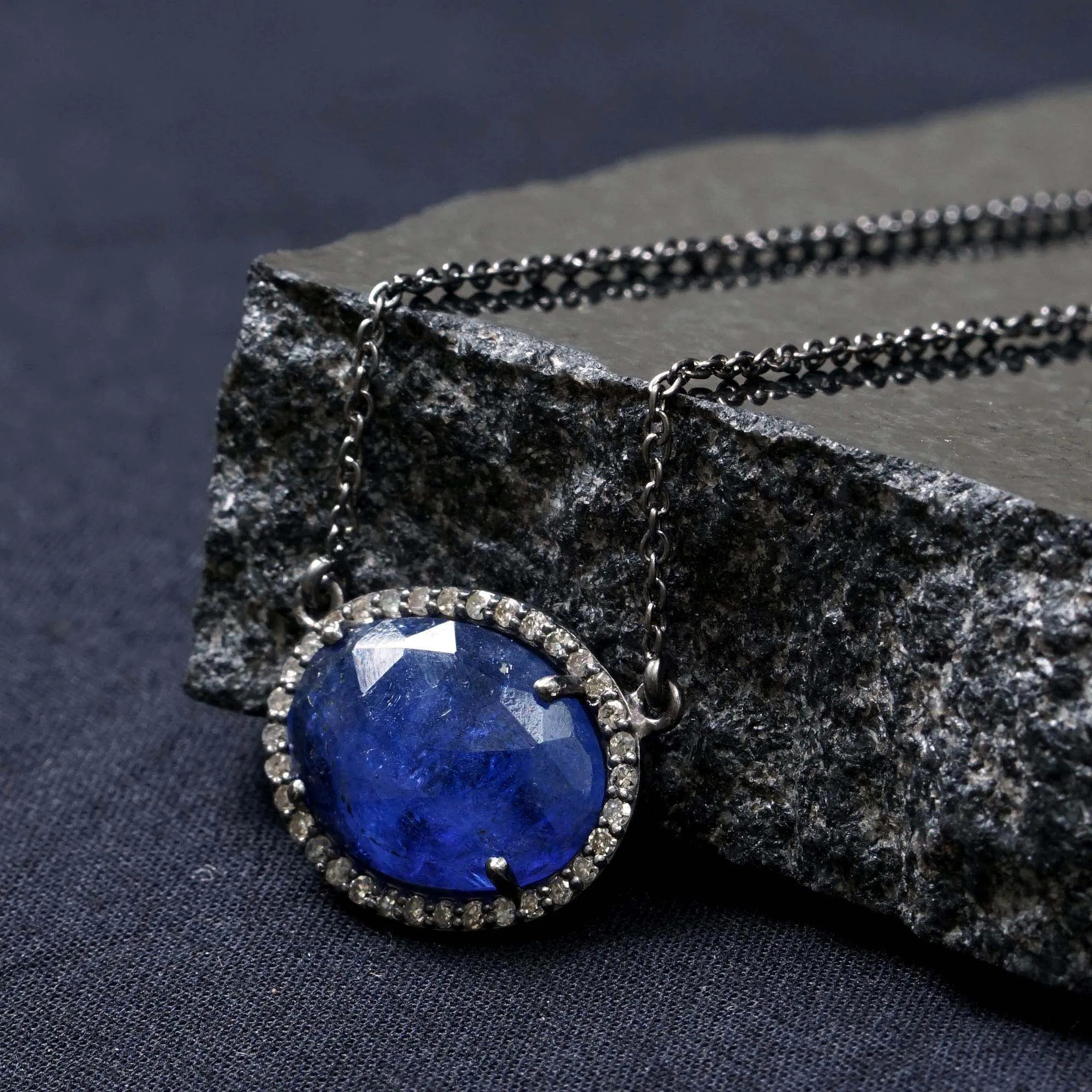 Tanzanite Gemstone Oxidized 925 Silver Pave Diamond Designer Oval Shaped Pendant Chain Necklace Jewelry Wholesale