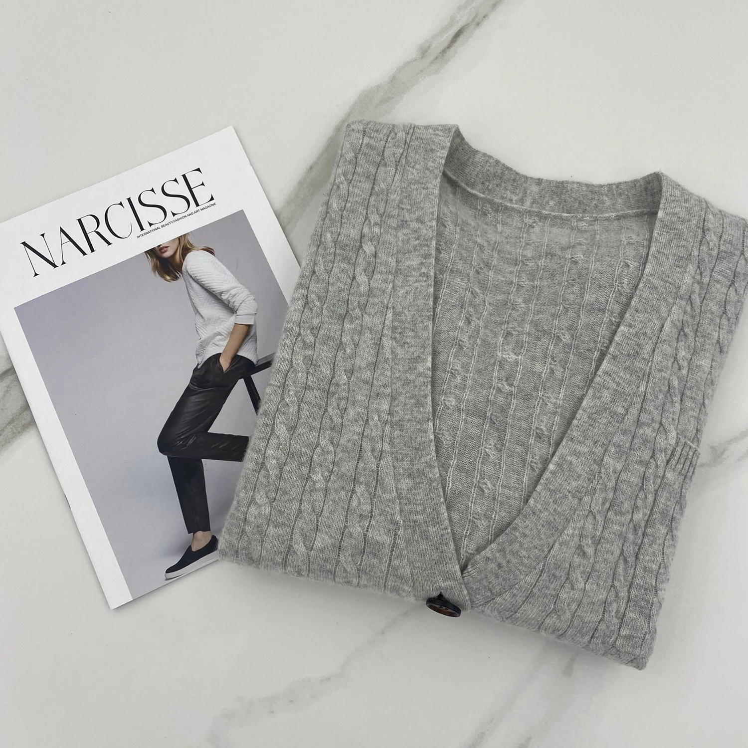 2022 Hot selling girls cardigan sweaters cotton cashmere warmly cardigan sweater for woman