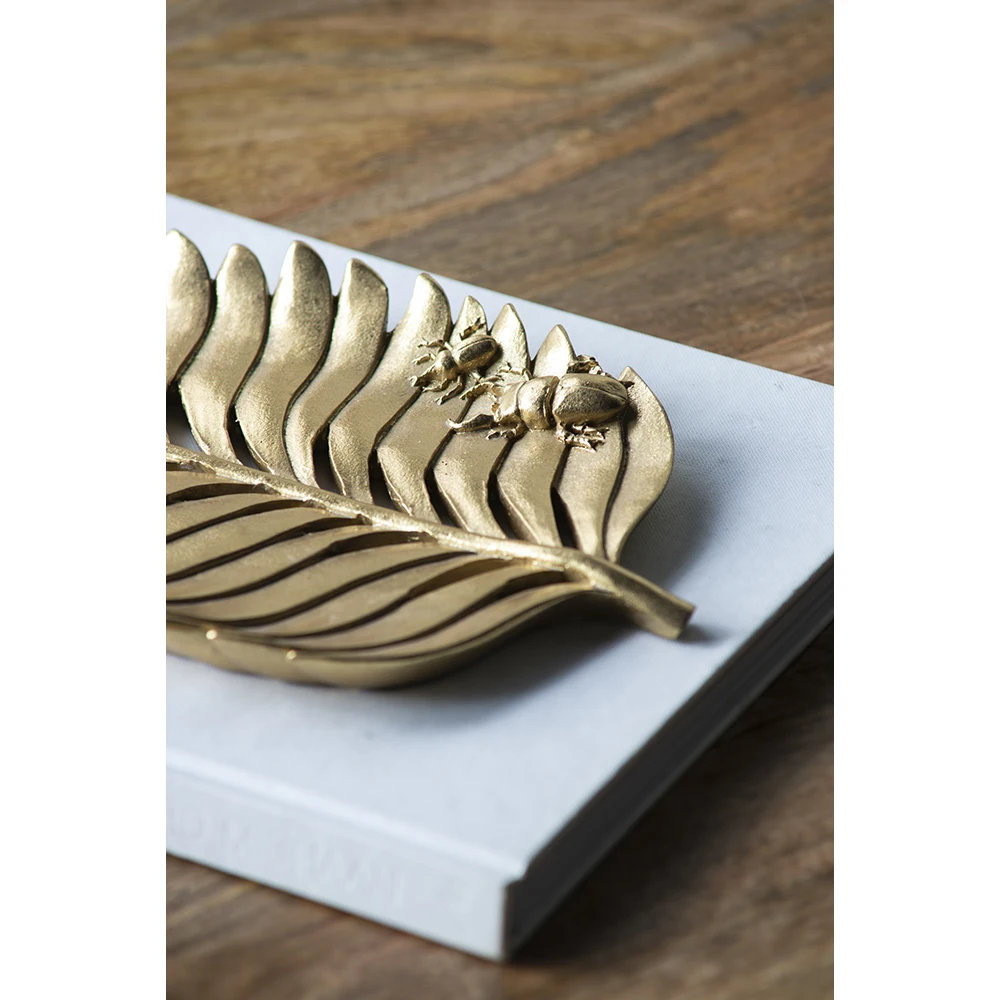 Decorative Leaf Plate Suitable For Many Occasions Suitable For Many Occasions Food Serving Trays