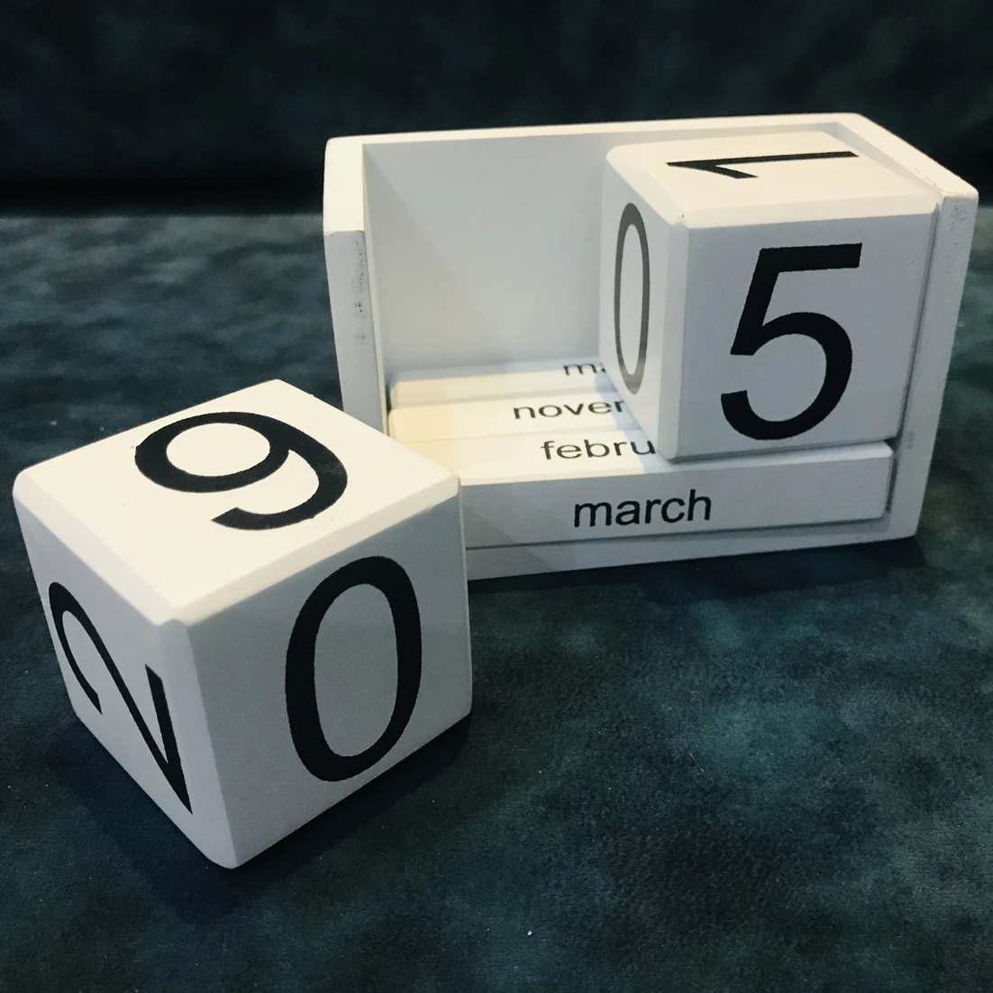 Office Desk Decor Wooden Desktop White Calendar Blocks Vintage Rustic Attractive Wooden Blocks Perpetual Desk Calendar For home