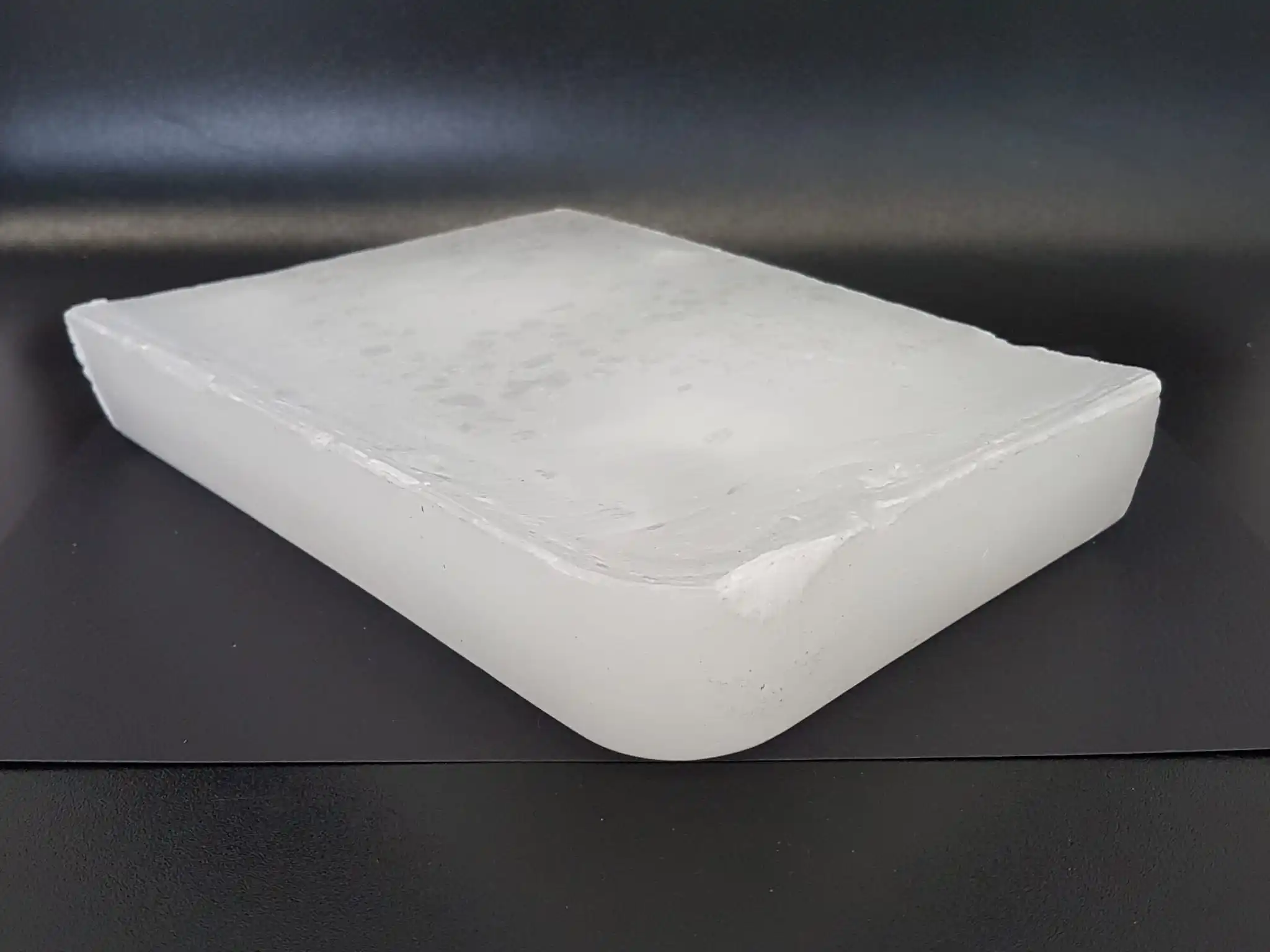 Best Wholesale Fully Refined Paraffin Wax Price Cand Grade Paraffin Wax White Solid Candle China Origin Low Oil Full Refined PL