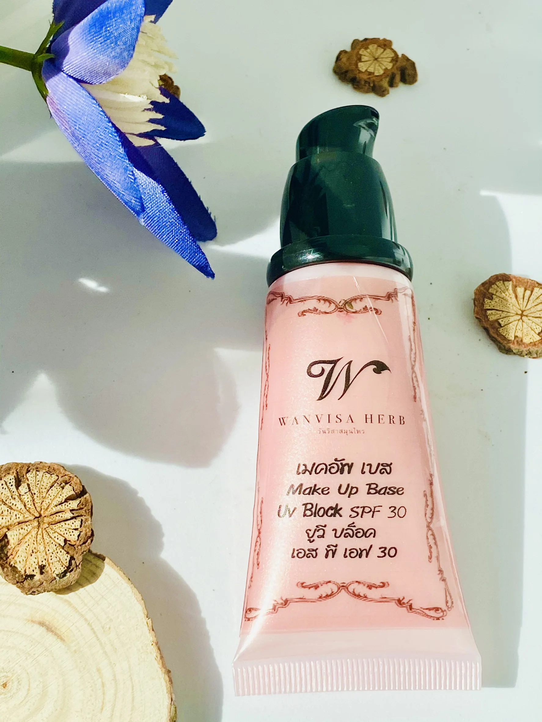 
Thailand Whitening Waterproof Sunscreen Shiny Face Make Up Base With Herbal Ingredient 