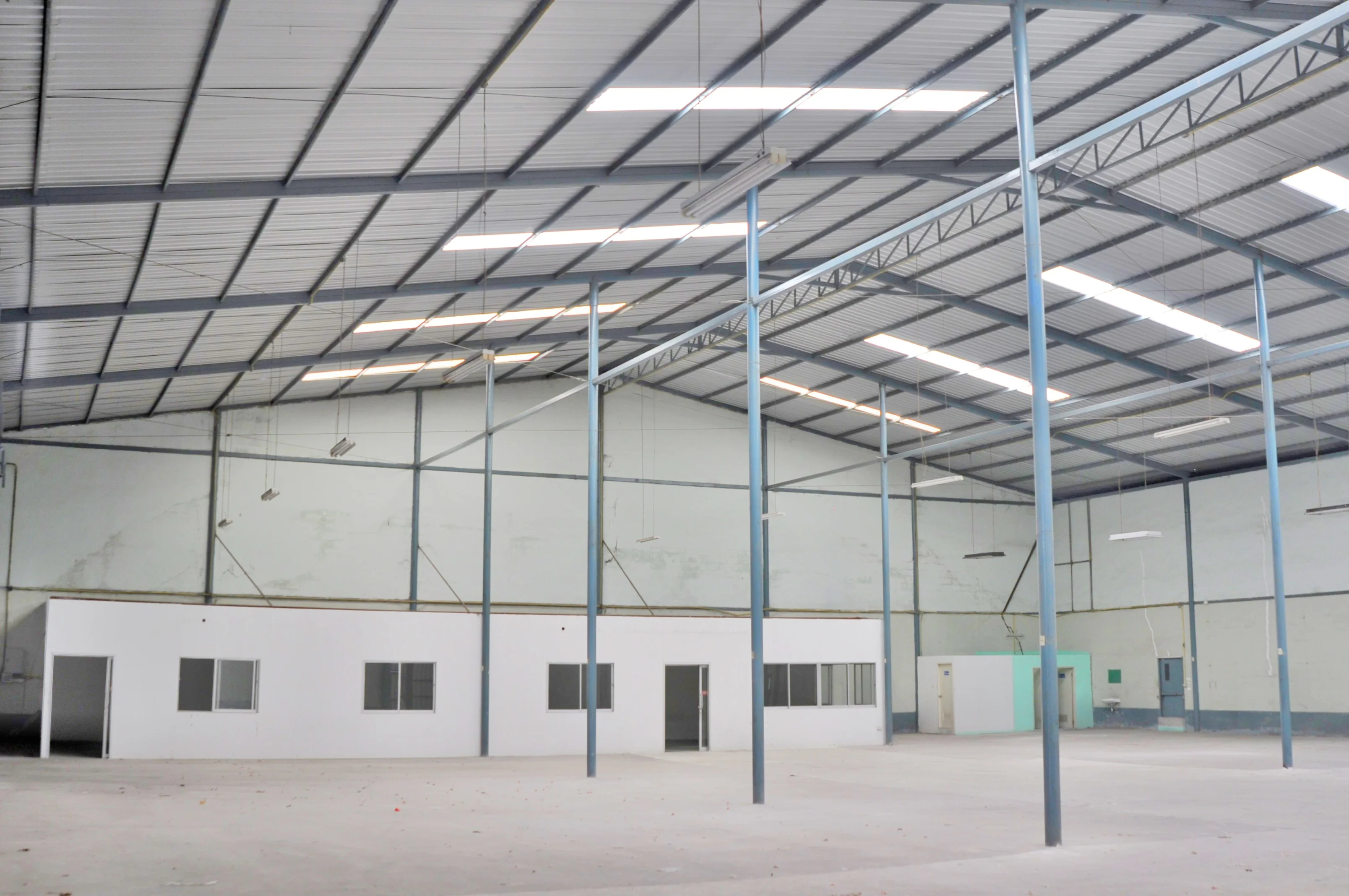 
High Raise Space Rent A Warehouse Land Steel Structure House Suvarnabhumi In Thailand 