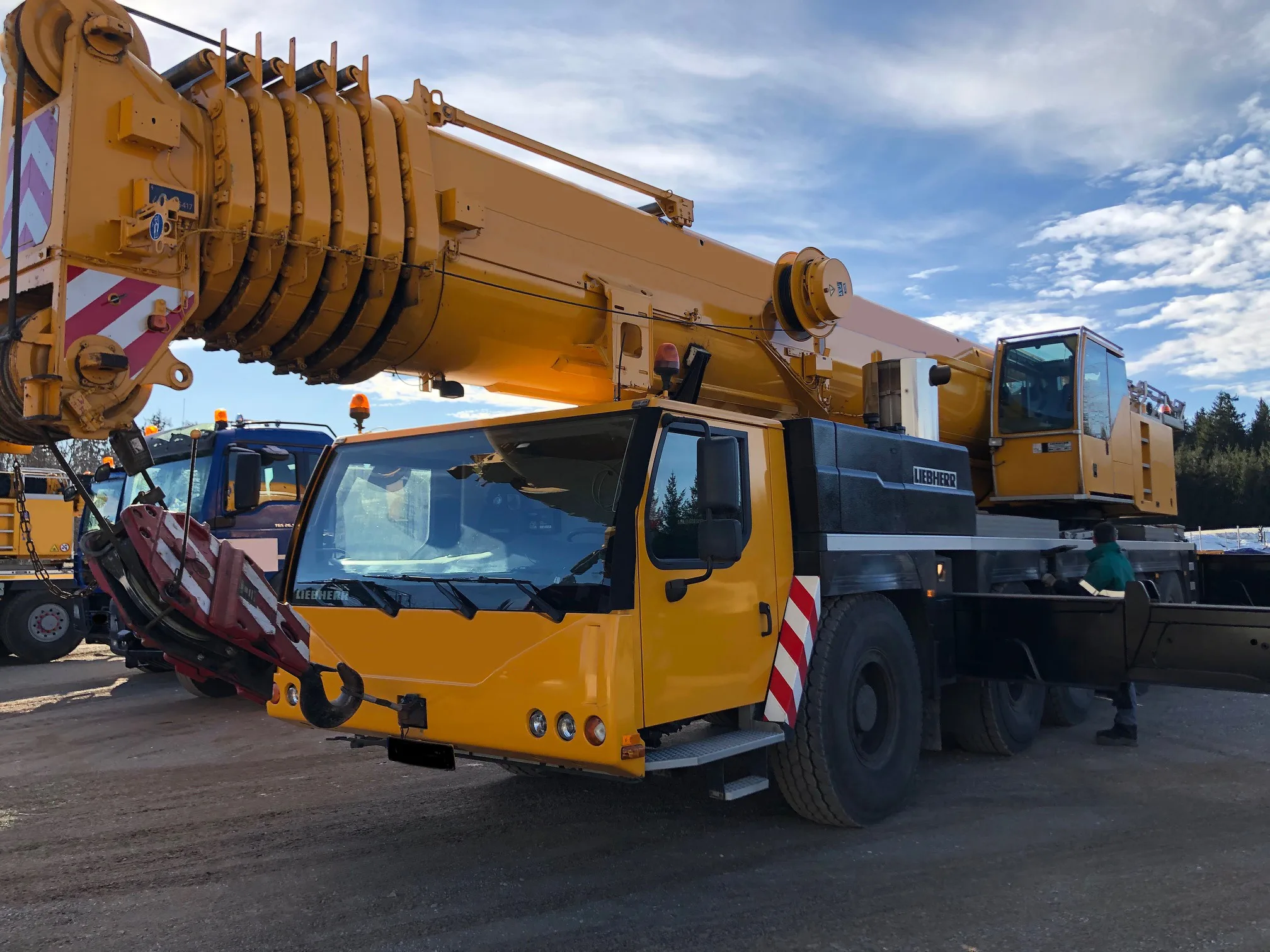 Подержанный кран либхер LTM 1200/5.1 - 200
