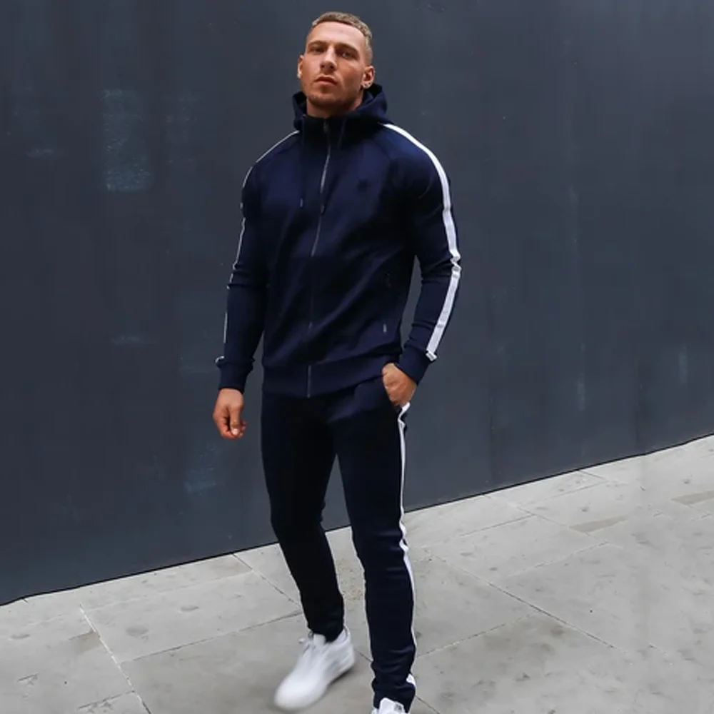 Лучший мужской спортивный костюм для зимы с логотипом под заказ | Высококачественные спортивные костюмы с логотипом и размерами на заказ