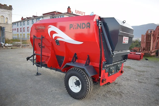 TMR Horizontal feed Mixer