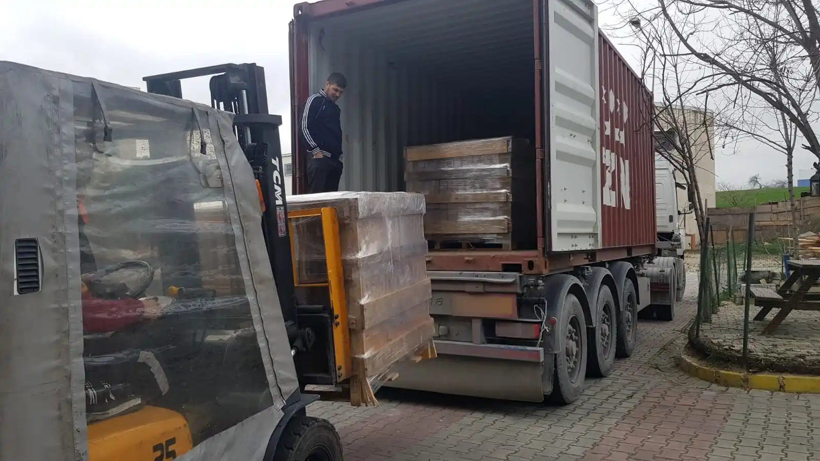 CAPACITOR BANK 10 Kvar 440V 50Hz 3 Phases  Manufacture In TURKEY