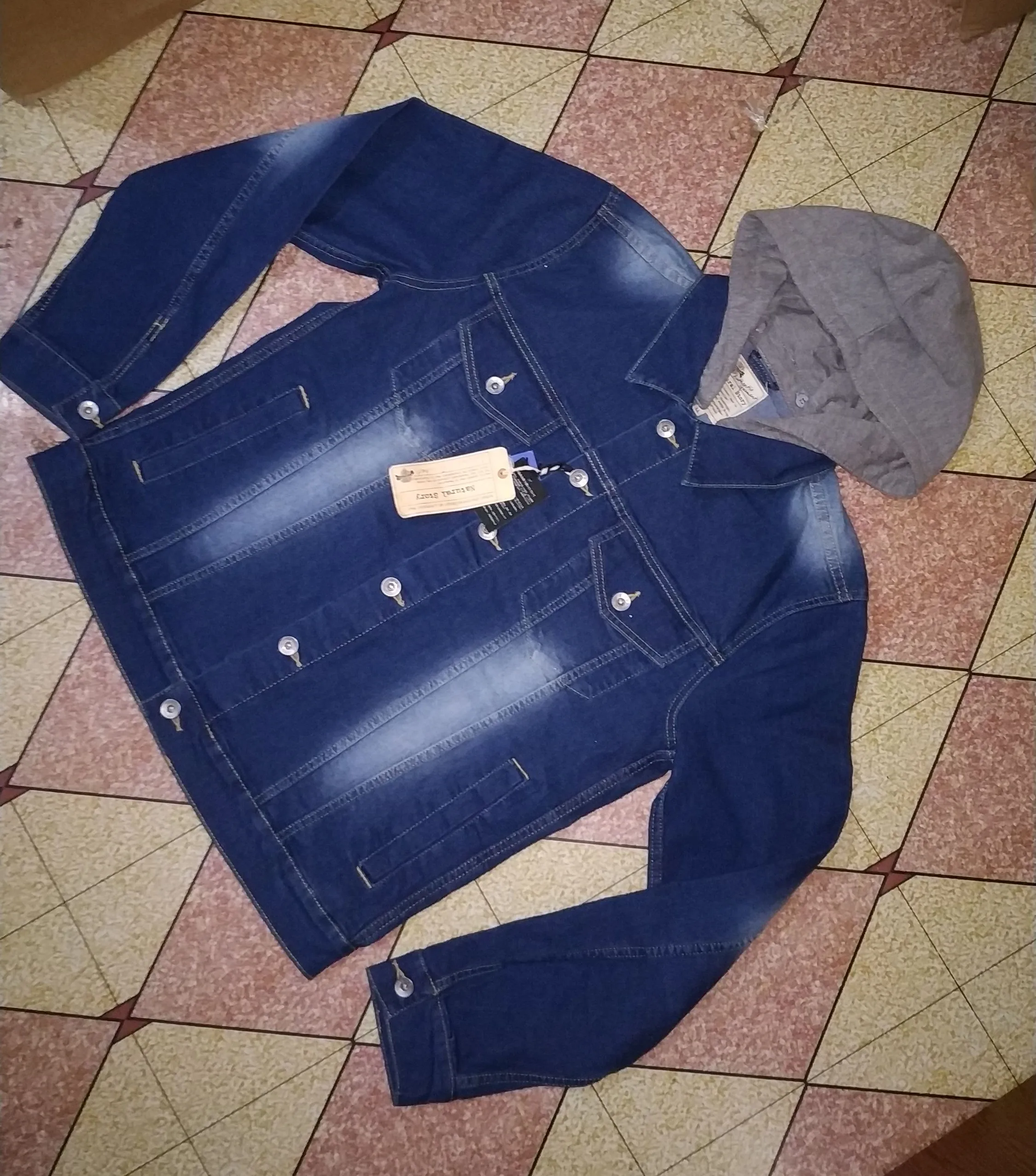 Overrun,Leftover Apparels Branded Labels Mens Long Sleeve Denim Cotton Casual Hooded Jacket Fastening Button Bangladesh Stocklot