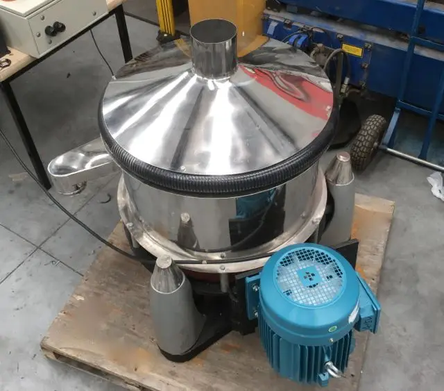 Centrifugal Concentrator with Floating Bed Batch Models