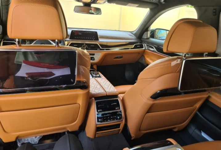 LHD 2022 B M W 750 Li