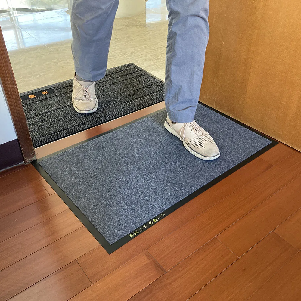 Качественный серый коврик для поглощения воды производства Тайвань 50*80 см