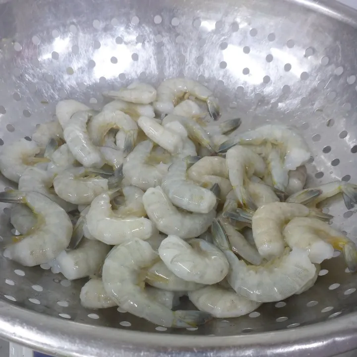 Горячая Распродажа замороженный черный тигр IQF BQF креветки белые головка на Ракушке Размер 28/30 Вакуумный пакет 71/90 