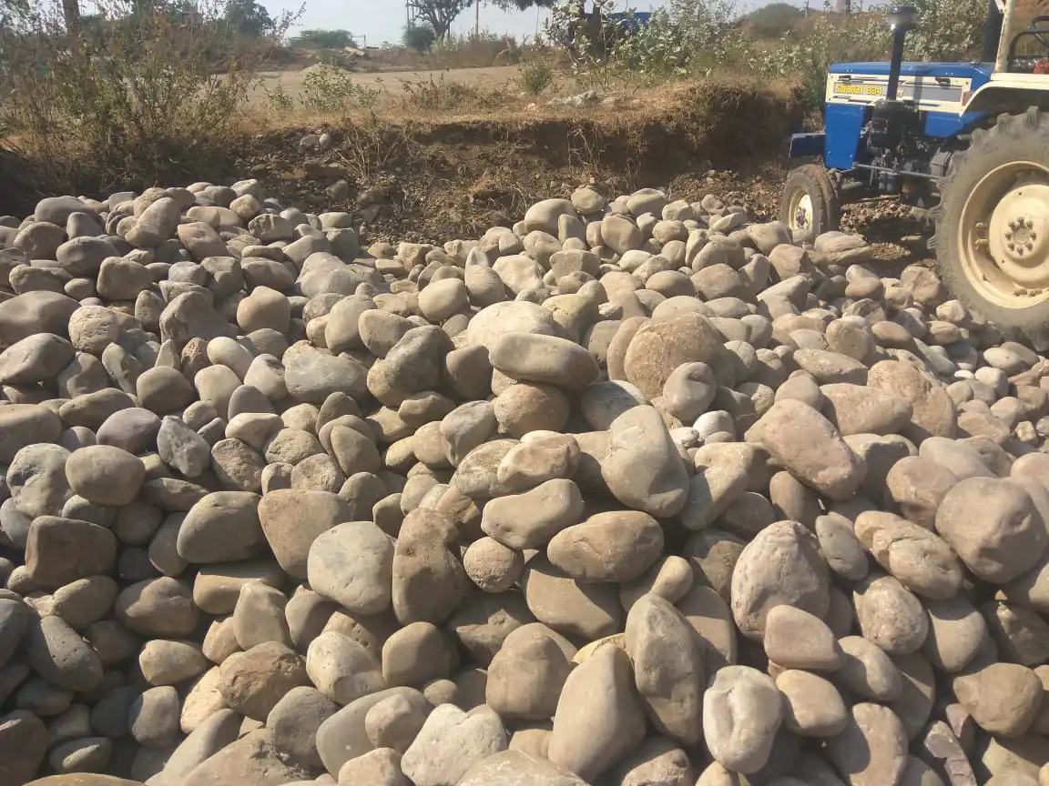 Wholesale Outdoor Garden Decorate Natural big rocks off white Water Wave River Rock Stone Boulder for decoration