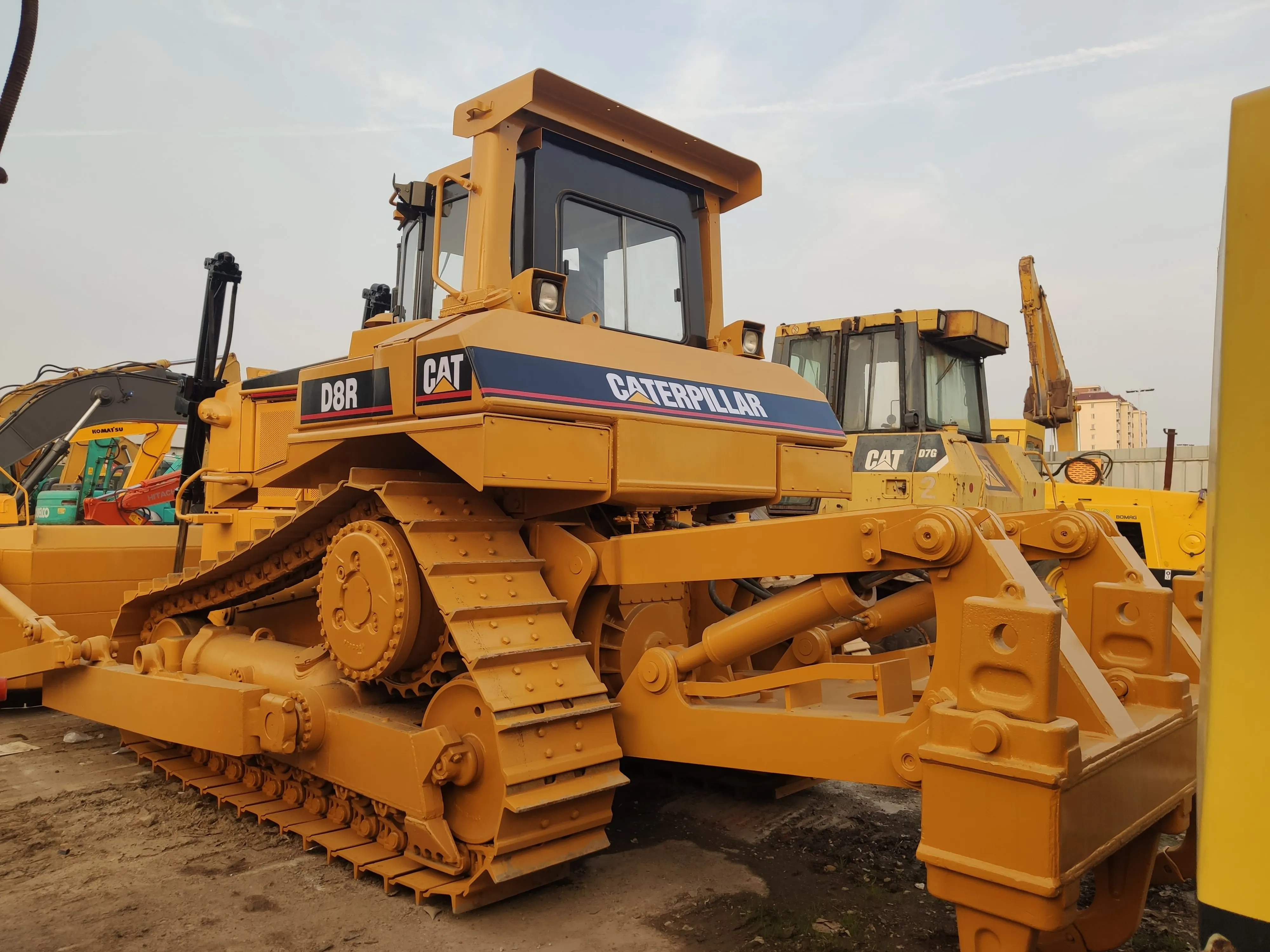 Б/у бульдозер CAT D8R оригинальная гусеница б/у Тракторная D7R D9R с хорошим двигателем