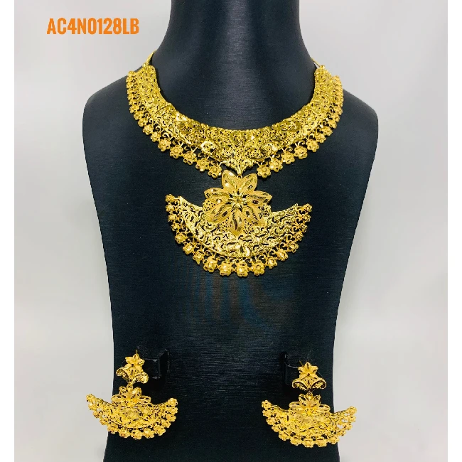 Позолоченные ювелирные изделия