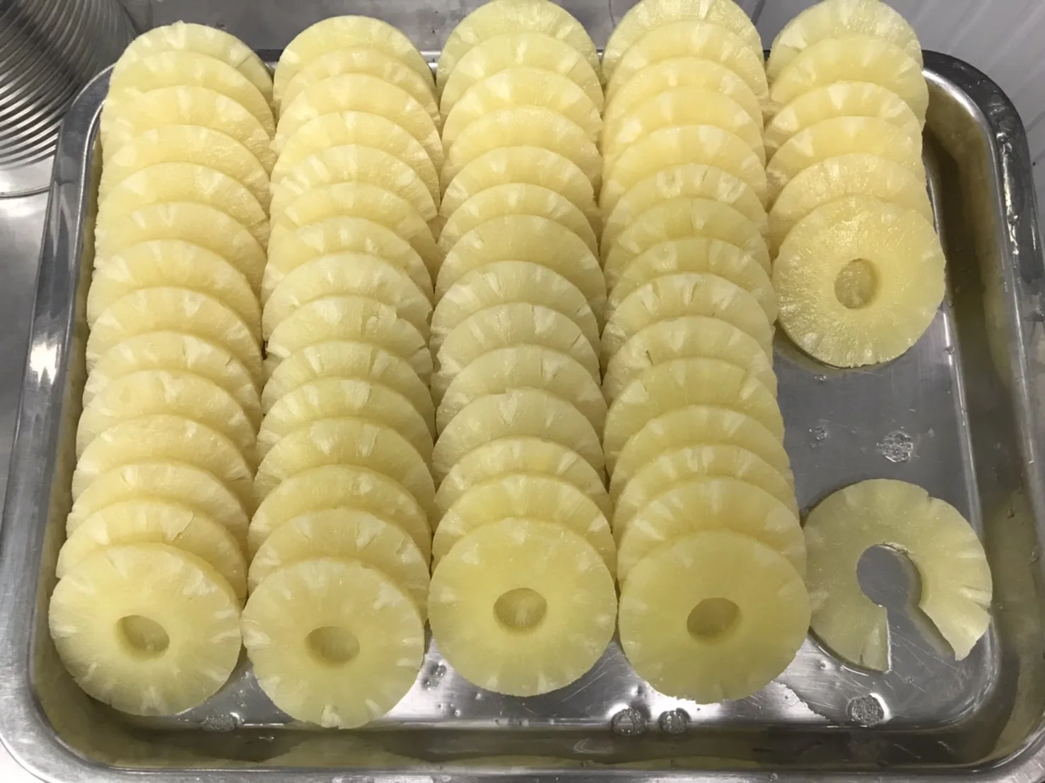 Консервированный ананас стандартные ломтики 3 кг. Из Таиланда