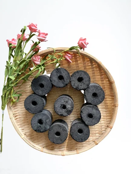 100% натуральный уголь лучшего качества активированный компрессионный с размером 50x55 мм