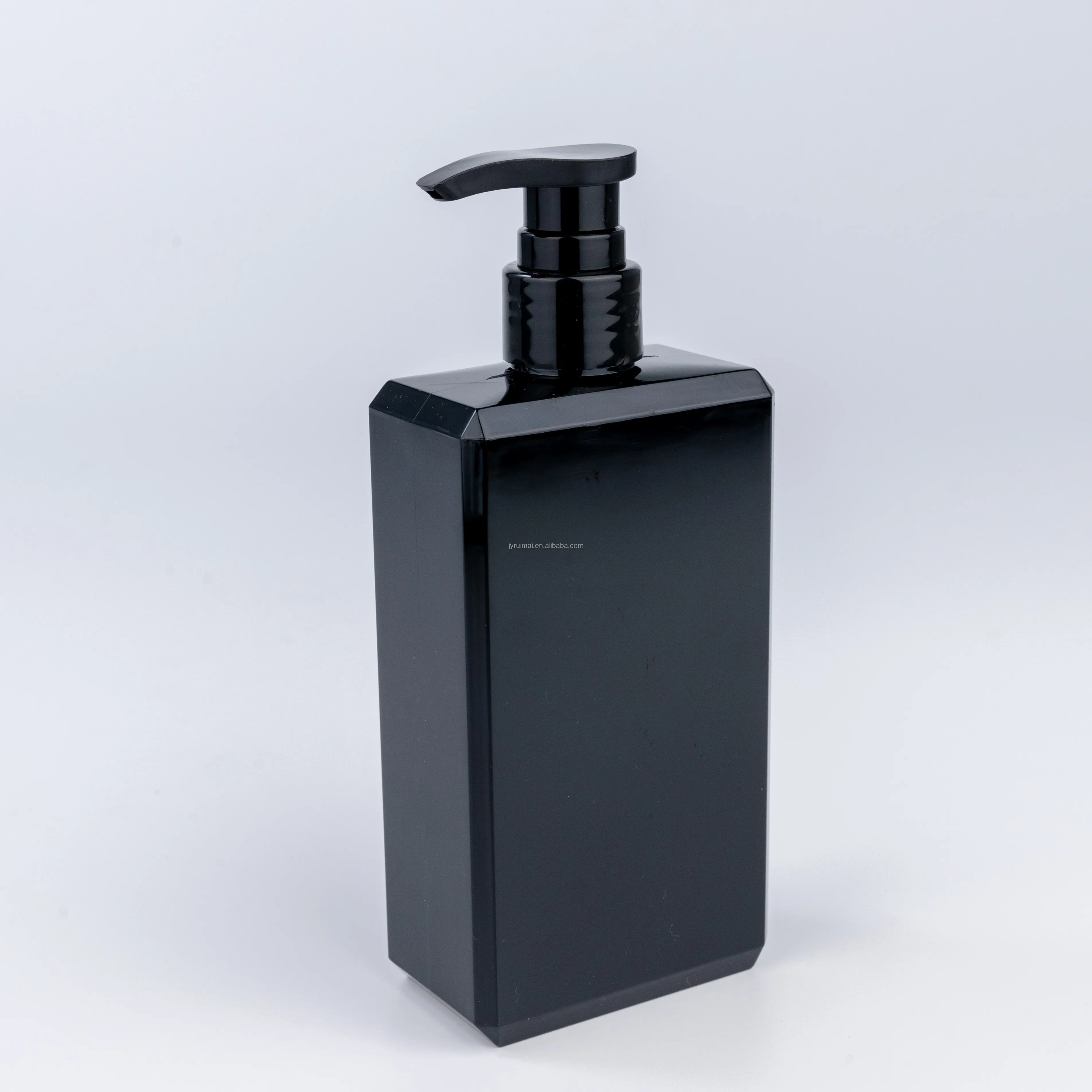 New Design 350ml 450ml Black PETG Plastic Opaque Bottle Empty Refillable Screw Lotion Pump Lotion Bottle