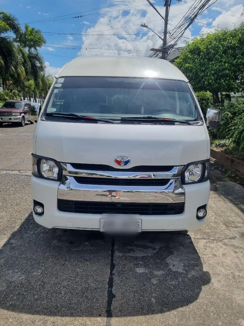 Used Low Miles 2015/2019 16 Seater Toyota Hiace Bus Flat Roof