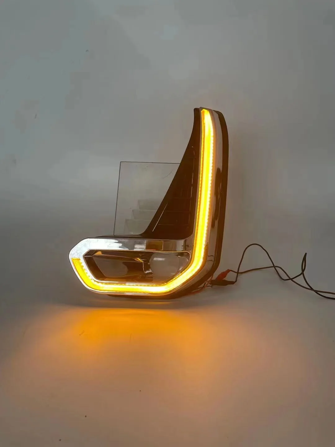 Hilux REVO drl2021 (4).jpg