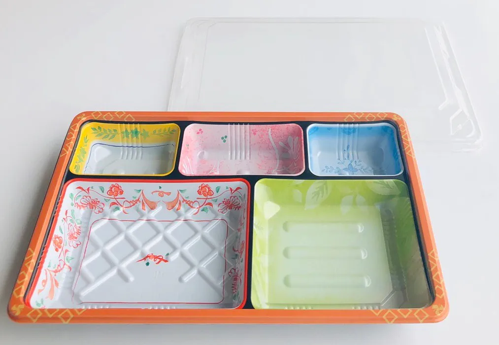 Disposable 5 compartment plastic blister sushi tray with clear lid rectangle 0-1L Japanese style color microwavable ppf takeout