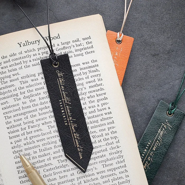 Оптовая продажа сделанные на заказ плоские тисненые кожаные закладки