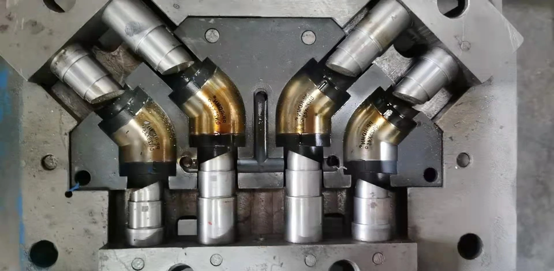 Second Mold Factory PPR Pipe Fitting Injection Mould Used PPR Bridge Fitting Mold