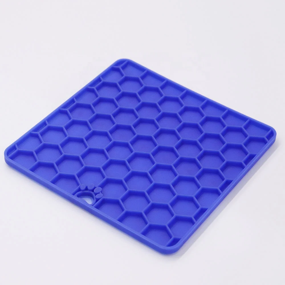 Wholesale Dog Lick Pad Pet Bathing Distraction Pads Silicone Slow Feeder Lick Mat with Strong Suction dog lick mat