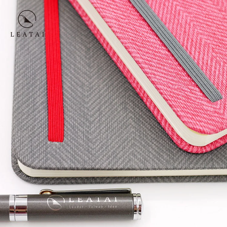 Персонализированный розовый чехол из искусственной кожи в твердом переплете