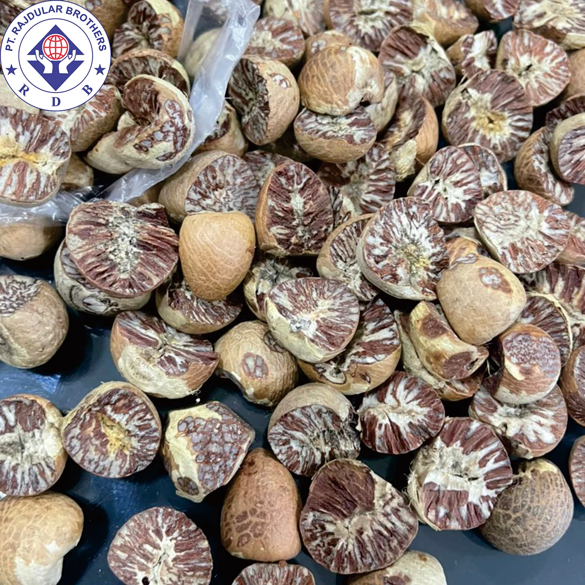 
HIGH QUALITY BETEL NUT / ARECA NUT 