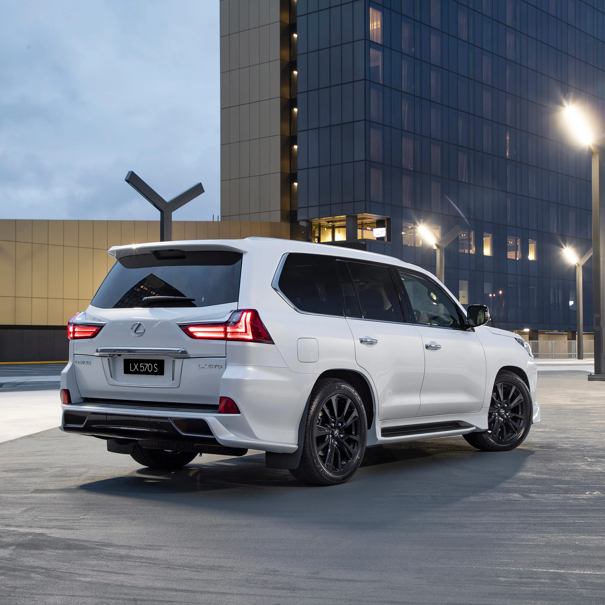 New LX 570 SUPER SPORT