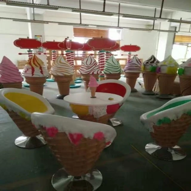 Fiberglass Statues Ice Cream Cone chairs and table custom fiberglass decoration  for garden park ice cream parlor shop