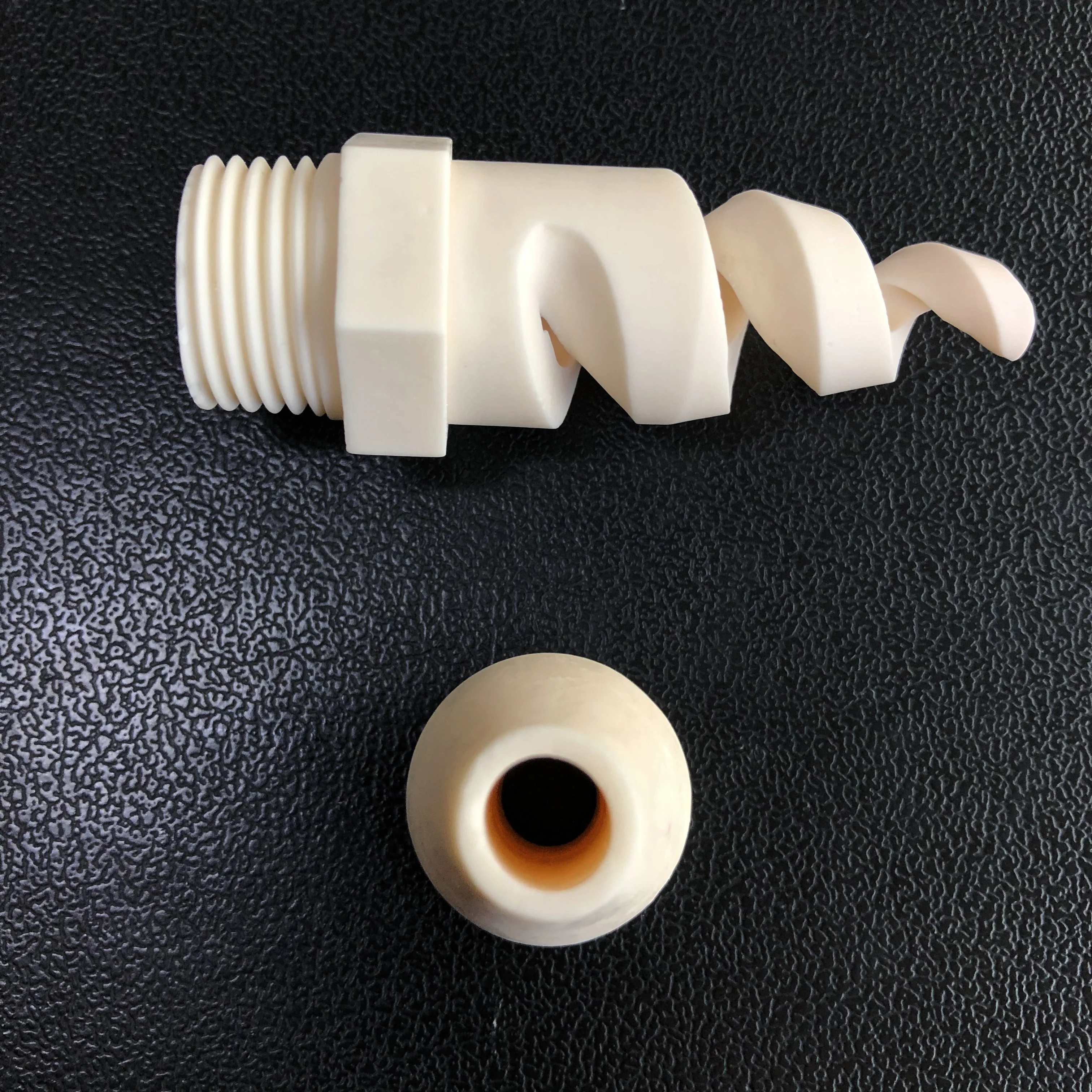 High Quality Industrial 99% Alumina Ceramic Spray Nozzle Rotate Ceramic Nozzle