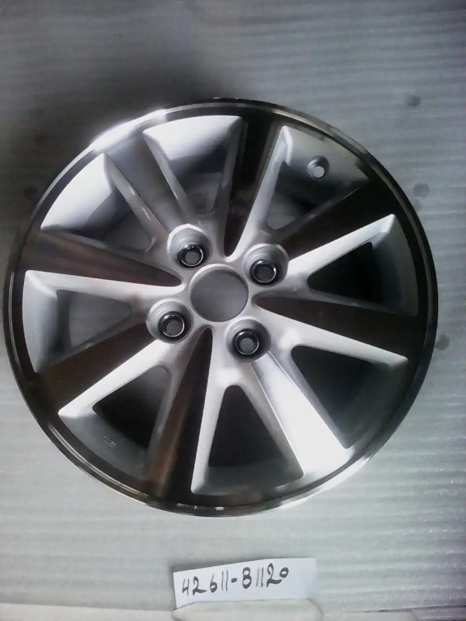 Колесный диск 42611-B1120 для SIRION M300 M301 M311 M303