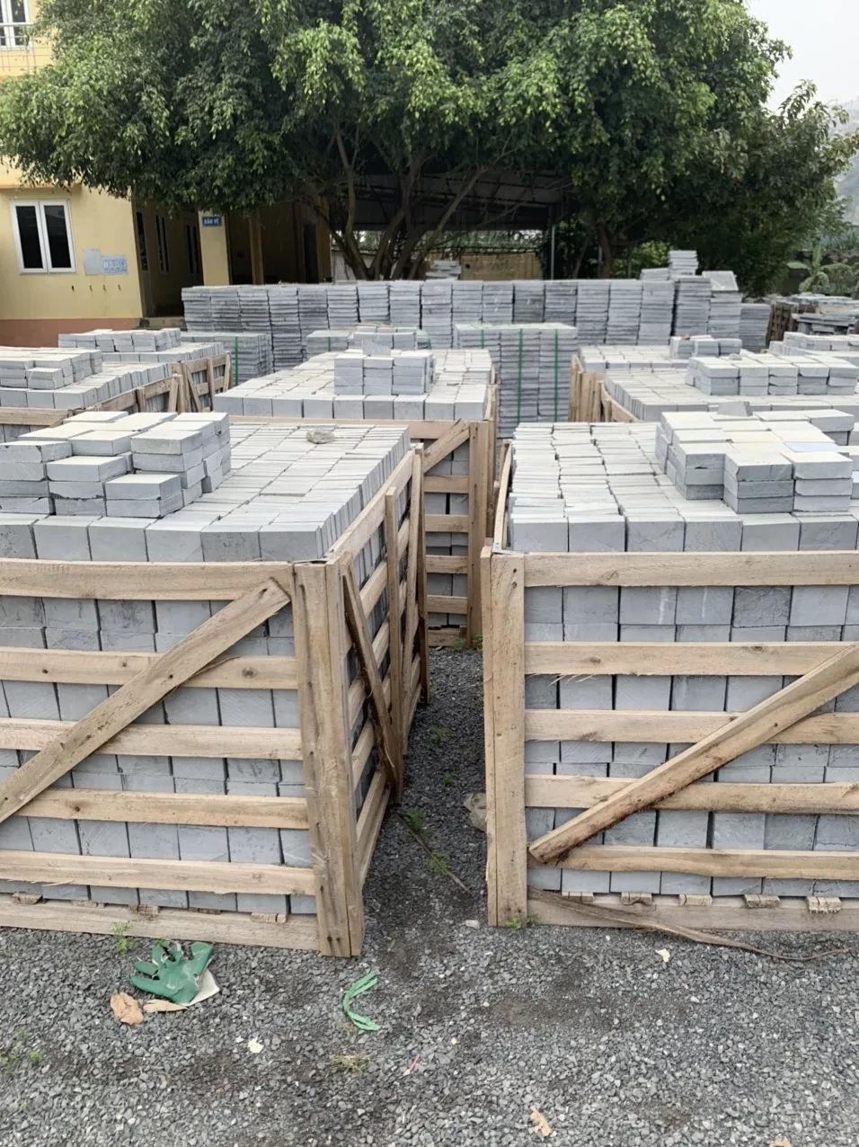 ELA StoneAsian Mid-Century Modern Mediterranean Courtyard Farmhouse Garage &Shed Flamed  Blue Limestone from Vietnam